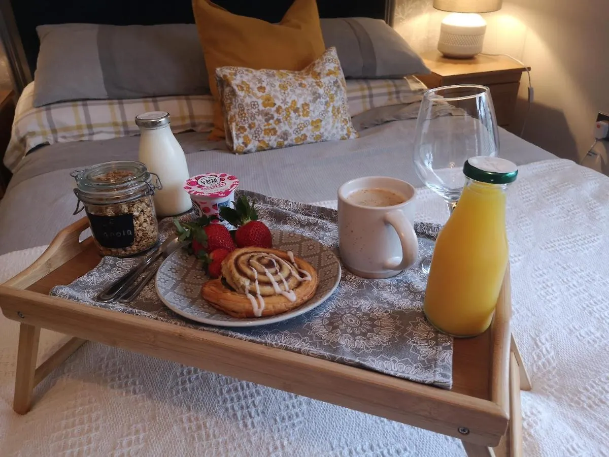 Y Cuddfan Gower Bed & Breakfast Swansea